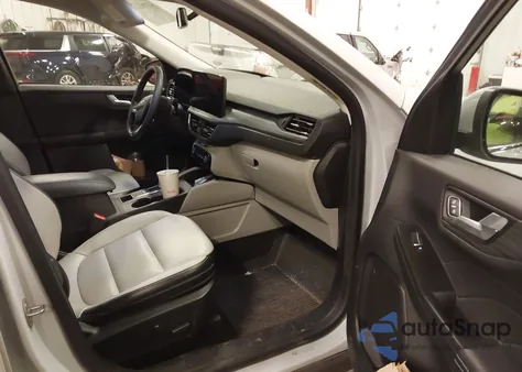 2025 Ford Escape Platinum from USA, damaged, VIN 1FMCU9JA0SUA06210